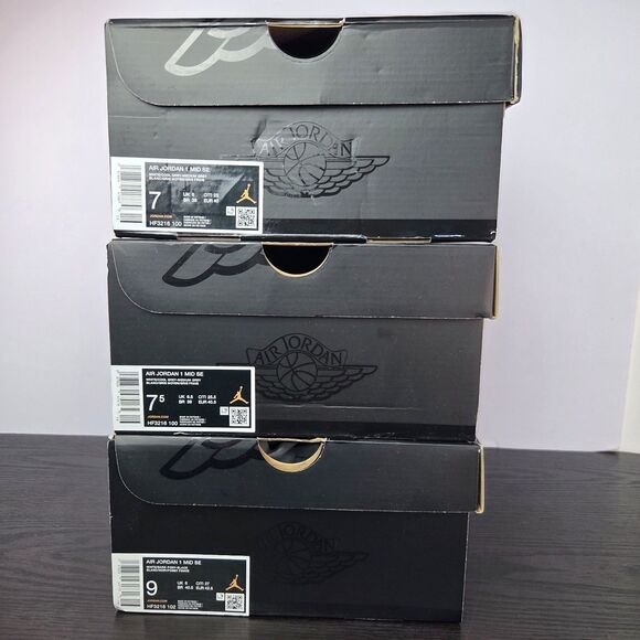 Lot 0f 52 Empty black&white Adult Jordan Boxes - Mens-Womens- Y Great Condition main image 6